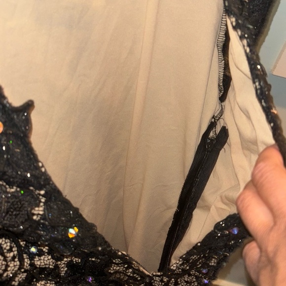 Holt LBD - Picture 6 of 8